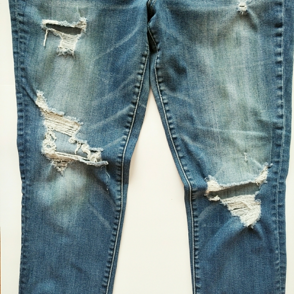AEO High Rise Long Distressed Ripped Jegging Jeans - Picture 4 of 10